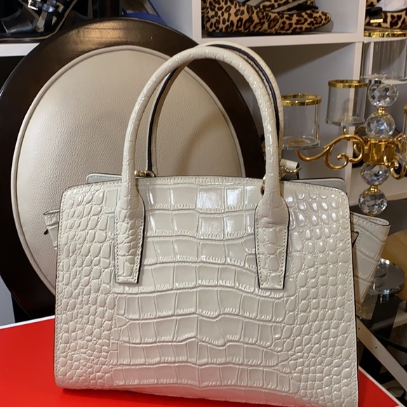 QIWANG bag brand new beautiful. - Picture 4 of 9